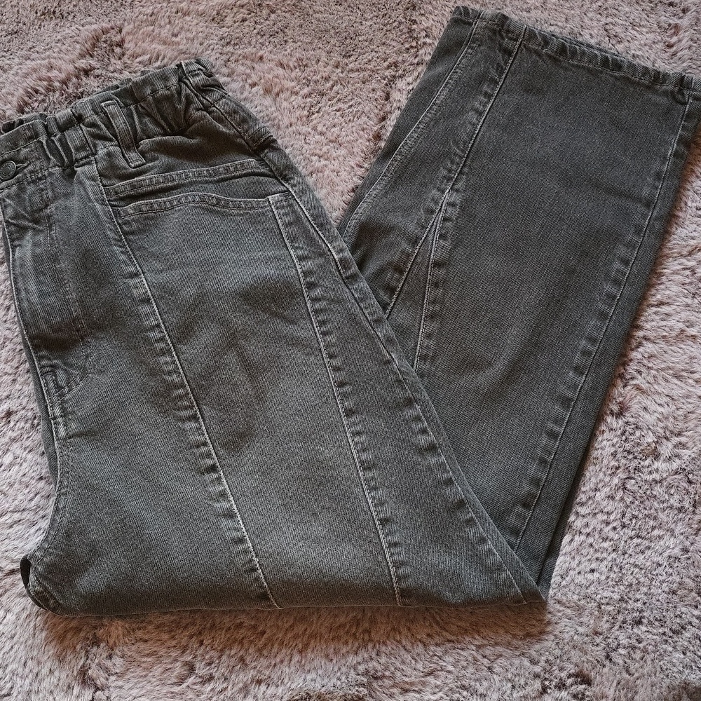We the Free faded black Slight Balloon Barrel Style High Rise jeans size S